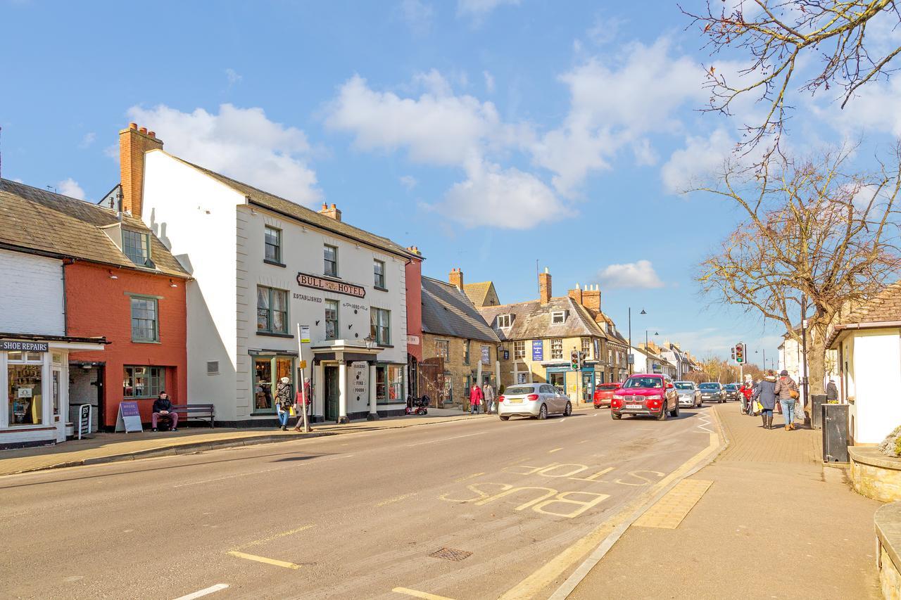 The Bull Hotel Olney Exterior foto